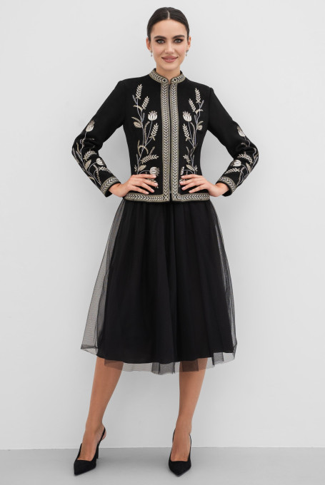 Черный нарядный жакет (пиджак) с вышивкой женский 22-507-1