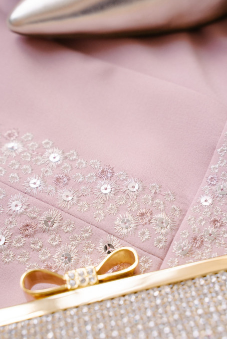 Нарядное платье с вышивкой 22-724-1