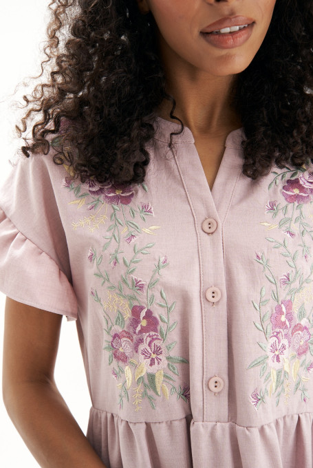 Женское льняное платье с вышивкой 22-826-1