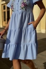 Голубое льняное платье с вышивкой URS / ЮРС