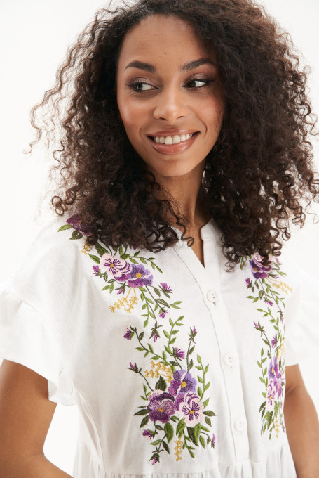 Льняное женское платье с вышивкой 22-826-3