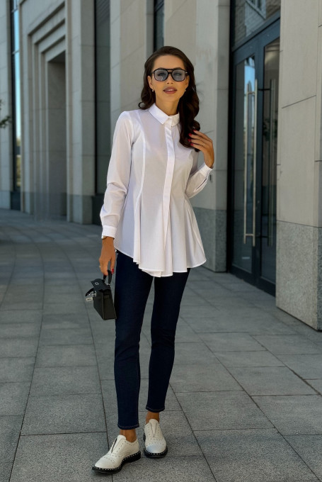 Белая блузка женская удлинённая приталенная 22-977-1