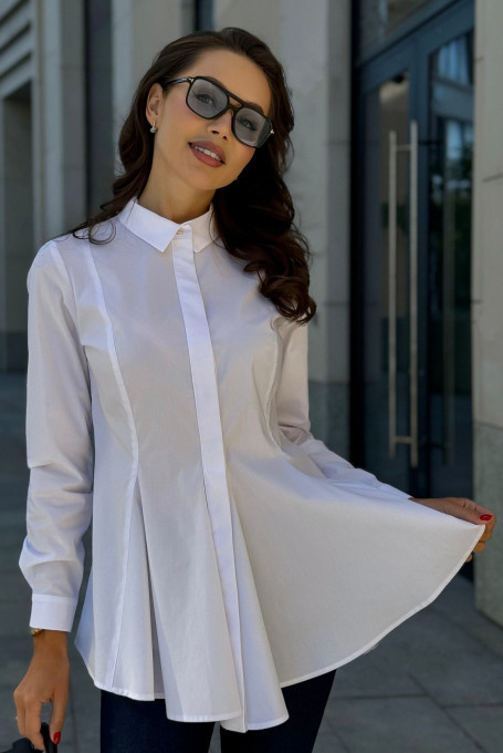 Белая блузка женская удлинённая приталенная 22-977-1