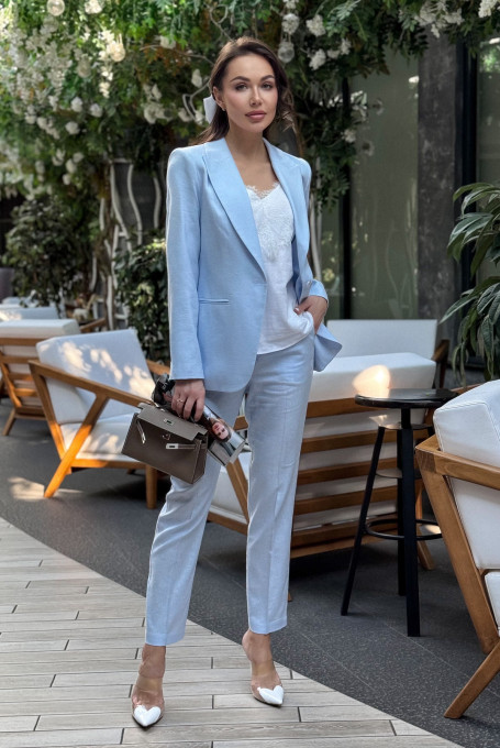 Брючный костюм голубого цвета 24-330-2