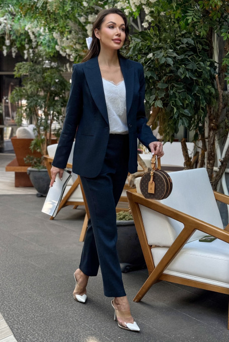 Синий брючный костюм 24-330-3