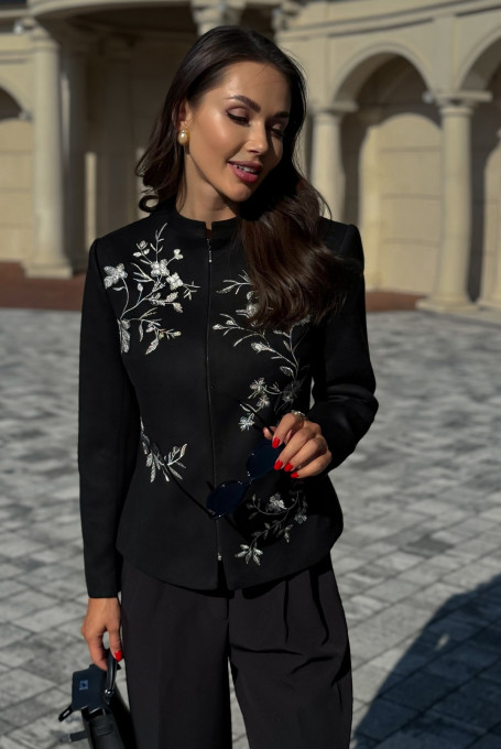 Чёрный нарядный жакет (пиджак) с вышивкой 24-365-1