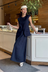 Синий льняной костюм с юбкой URS / ЮРС