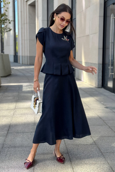 Женский льняной костюм с юбкой 25-517-1