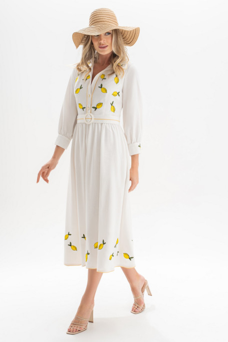 Белое летнее платье с вышивкой лимоны 25-536-1