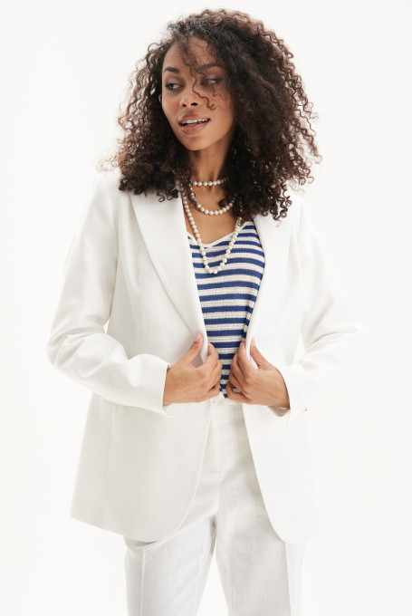 Белый женский костюм с брюками  25-542-1