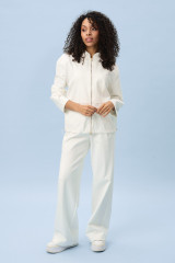 Белый брючный костюм URS в стиле casual ЮРС