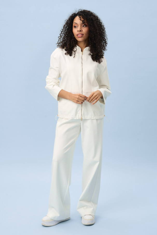 Белый брючный костюм URS в стиле casual ЮРС