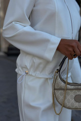 Белый брючный костюм URS в стиле casual ЮРС