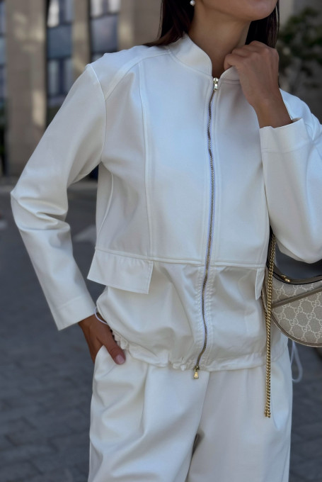 Белый костюм sport chic с брюками 25-563-1