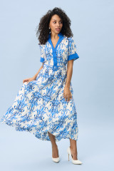 Белое платье с принтом в морском стиле URS / ЮРС