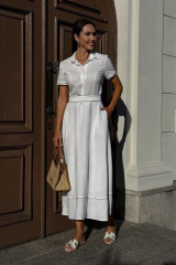 Белое льняное платье-рубашка URS - ЮРС в морском стиле