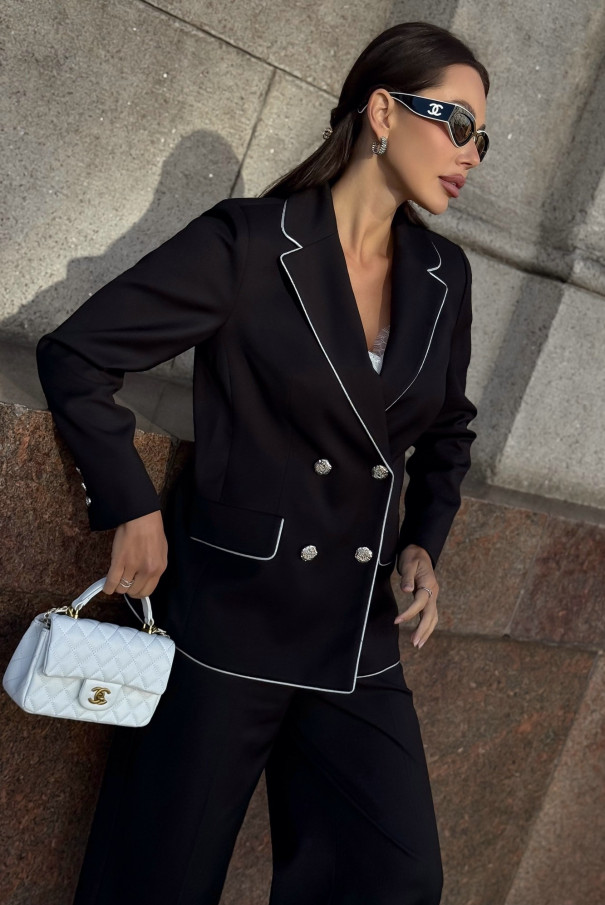 Стильный женский брючный костюм черный URS / ЮРС