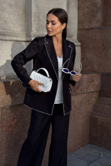 Стильный женский брючный костюм черный URS / ЮРС