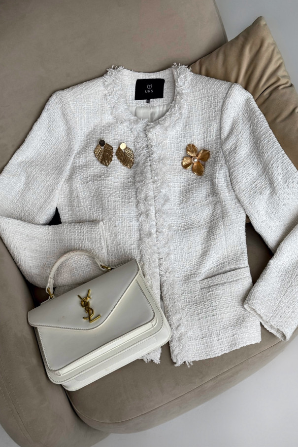 Белый твидовый жакет с брошью URS / ЮРС